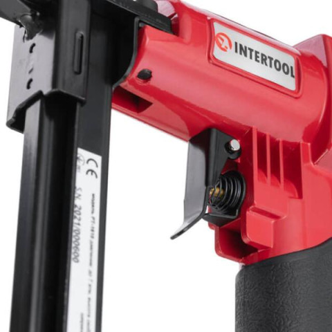 Купити Степлер пневматичний для скоби 12.80 * 16 мм