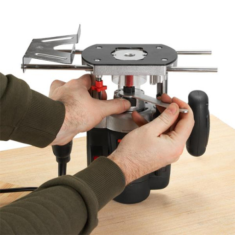 Купить Фрезер ручний електричний 230 В~50 Гц, 1200 Вт, 16000-30000 об/хв, цанга 6/8 мм, кейс