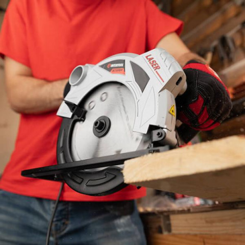 Купити Пила дискова 2000 Вт, 5000 об/хв., кут - 90°-45°, глибина розпилювання - 85-56 мм, диск - 235*30 мм,