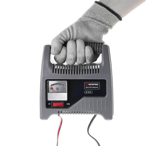 Купити Пристрій зарядний для акумуляторів 6/12 В, 70 Вт, 10-60 Ач, стрілочний індикатор, з трансформатором