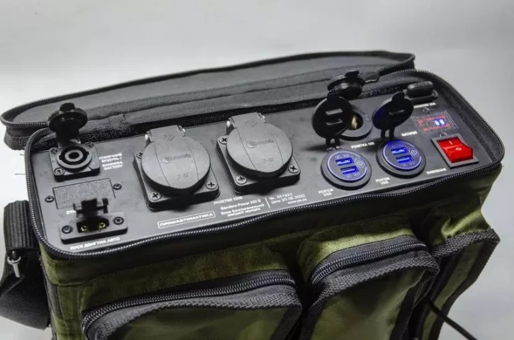 Купити Зарядна станція Bandera Power 255S 943 Вт/год 255 000 мАг зі швидкою зарядкою