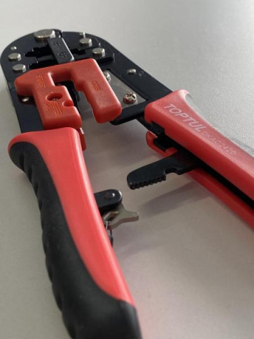 Купити Кліщі для обтиску і зачистки проводів (RJ11/RJ12/RJ45) трещоточные TOPTUL DKAC2420