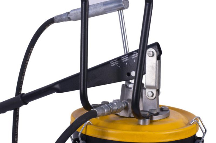 Купить Нагнітач мастила PROLUBE VGP-15, ручний, з колесами 15 кг