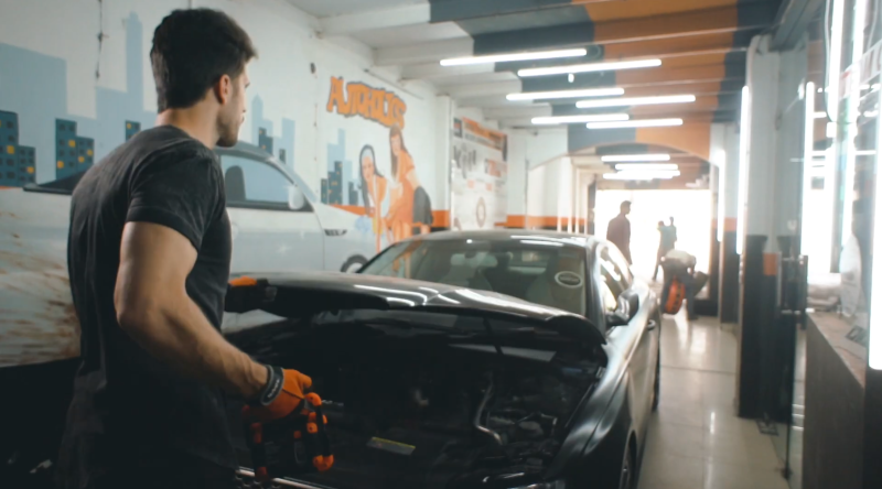 Купить Потужний ліхтар прожектор, акумуляторний LED-560, 20W COB, 2000 люмен