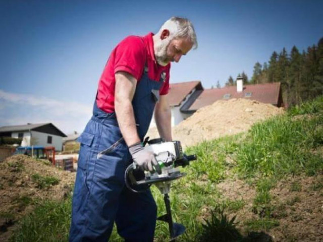 Купити Бензобур Zipper ZI-ELB70