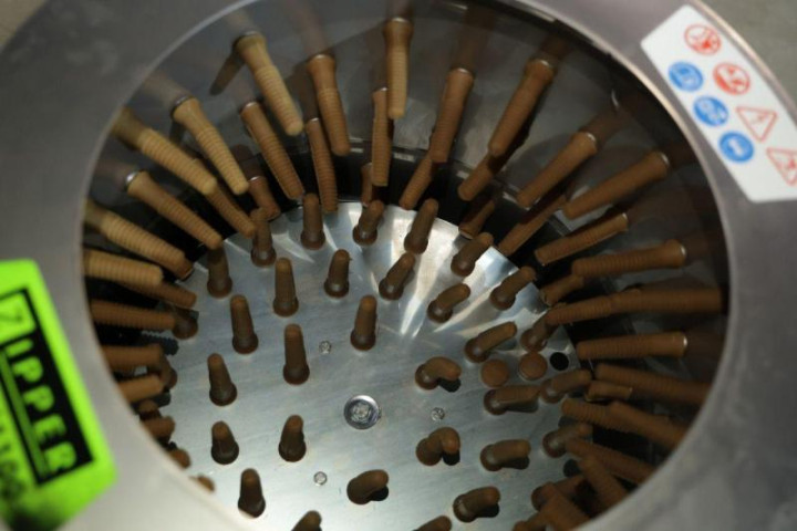 Купить Машина для снятия пера Zipper ZI-GRM1100