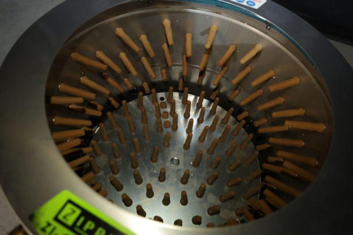 Купити Машина для зняття пір`я Zipper ZI-GRM1650