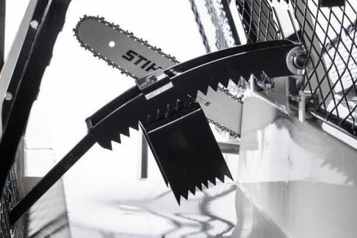 Купить Полуавтоматическая машина для резки и раскола дров Lumag SSA 400Z