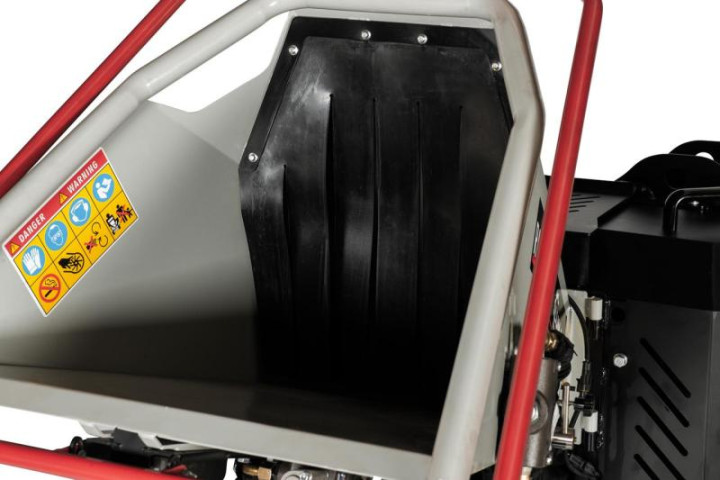 Купить Бензиновый измельчитель с дисковым режущим аппаратом RAMBO-HC15H