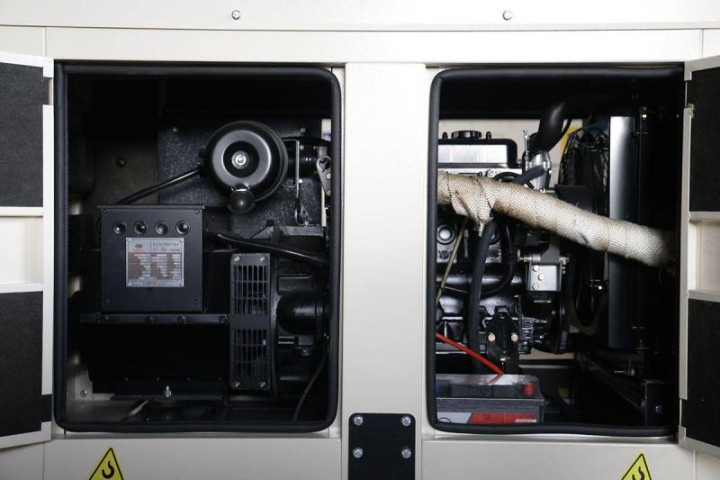 Купити Дизельный генератор UNIVERSAL UND-YD 22 KVA