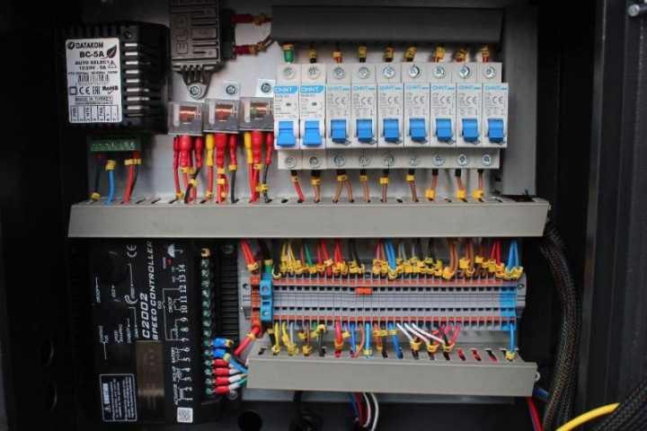 Купить Дизельный генератор UNIVERSAL UND-BD 250 KVA