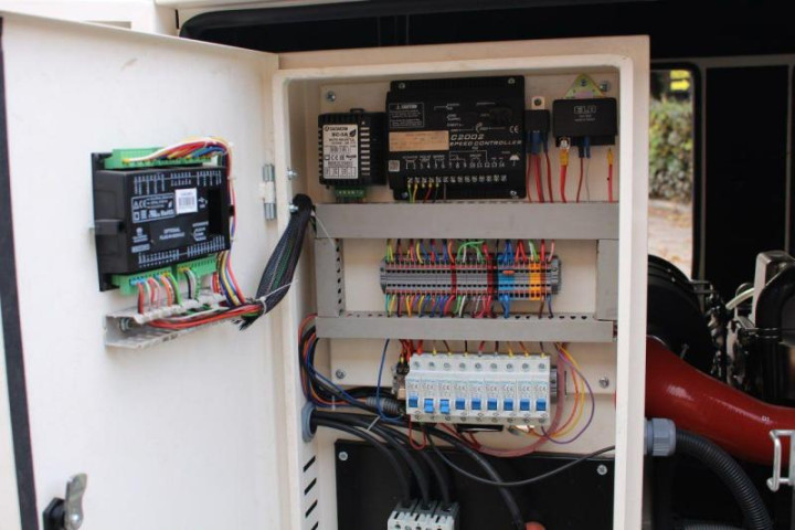 Купити Дизельный генератор 75 KVA PHS-YD-75