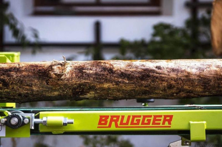 Купити Полуавтоматическая машина для резки и раскола дров Brugger SA27 PRO