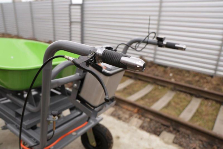 Купити Аккумуляторная тачка MAST EWD300B