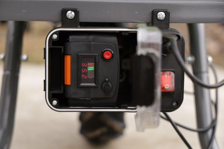 Купити Аккумуляторная тачка MAST EWB 150G