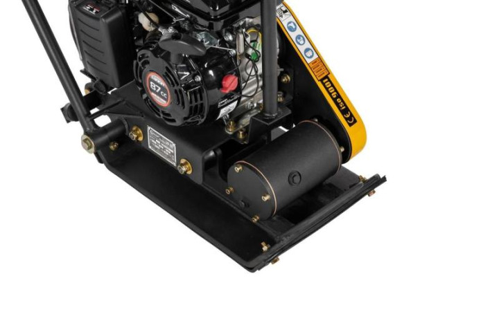 Купити Бензиновая виброплита Lumag VP60 (8,4 кН)