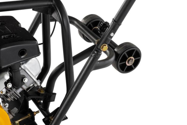 Купити Бензиновая виброплита Lumag VP60 (8,4 кН)