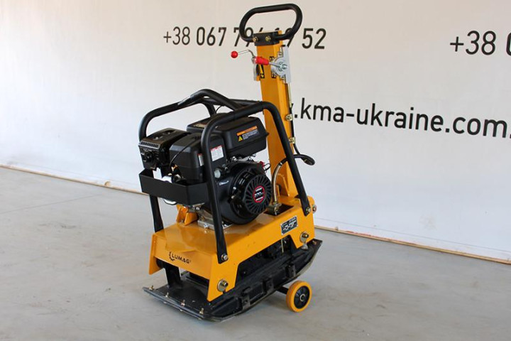 Купити Бензиновая реверсивная виброплита Lumag RP160HPC (30,5кН)