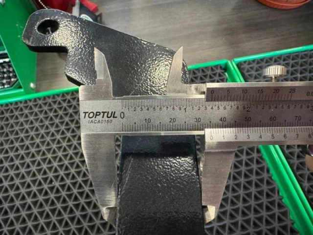 Купити Багатофункціональне сідло для трансмісійної стійки TORIN