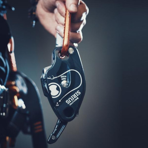 Купити Спусковий пристрій SKYLOTEC SIRIUS / A-050