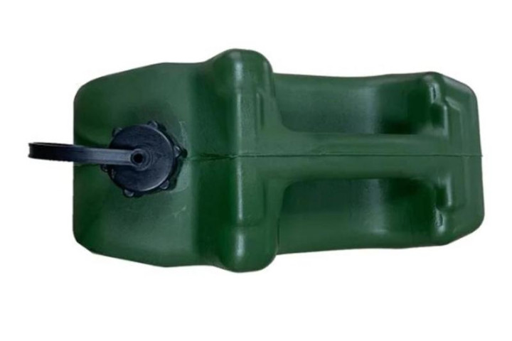 Купити Канистра для бензина пластиковая с лейкой 20 л.