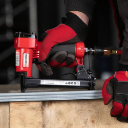 Купити Степлер пневматичний для скоби 12.80 * 16 мм