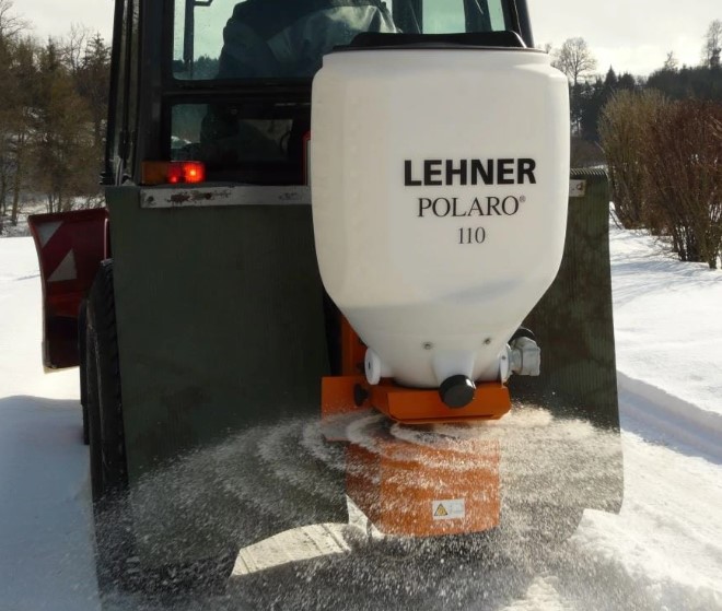 Розкидач піску та солі Купити розкидач добрив