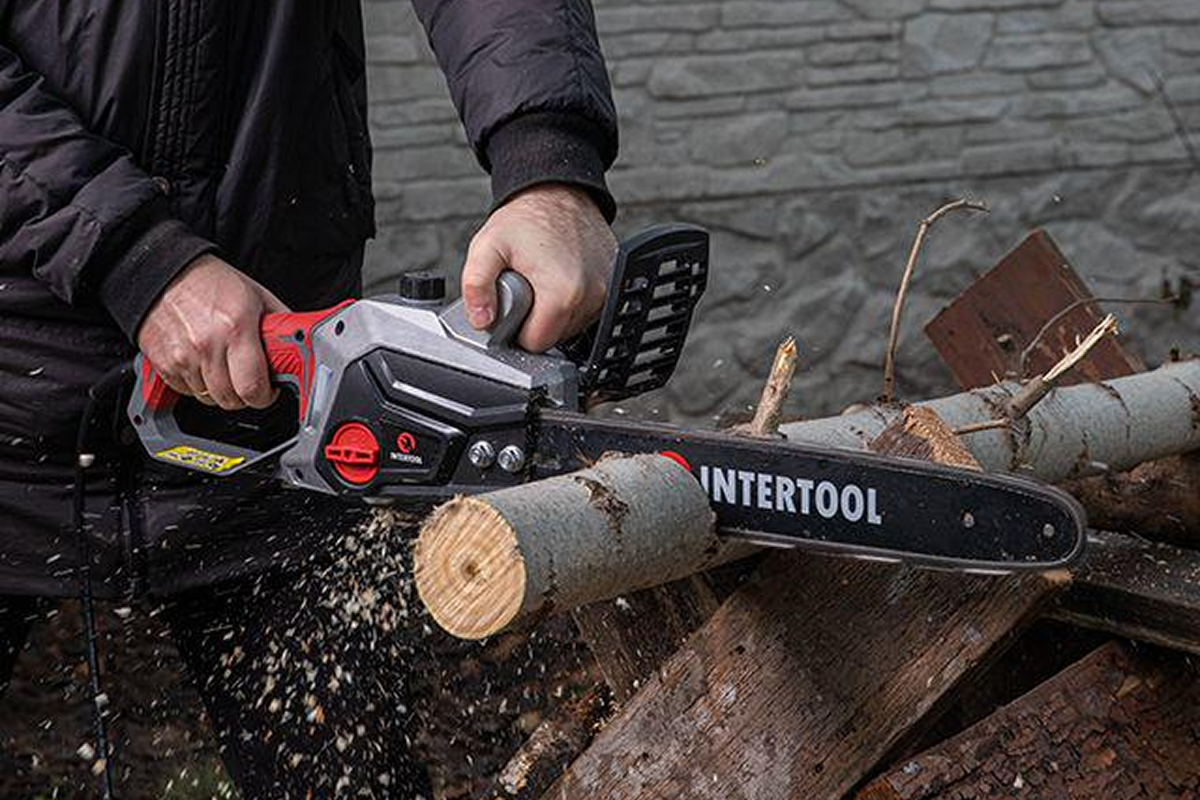 Ланцюгова пила Ланцюгова пила купити в Україні ціна